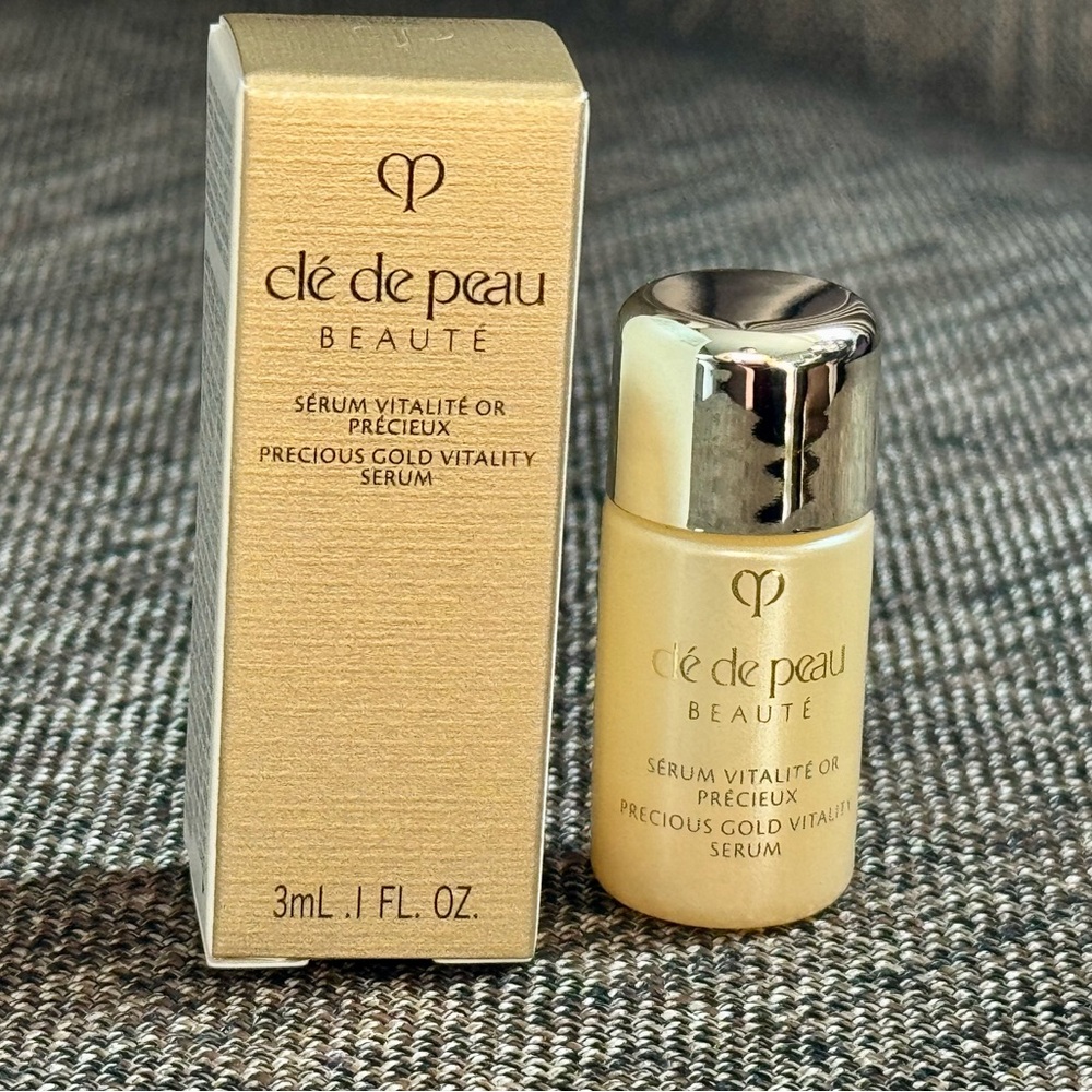 Bestseller!Clé de Peau Beauté Precious Gold Vitality Serum 3ml (full size 290$)